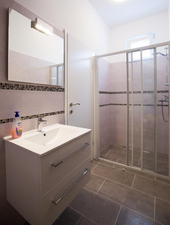 Aida And For Couples And Families Free Parking Apartment Dubrovnik