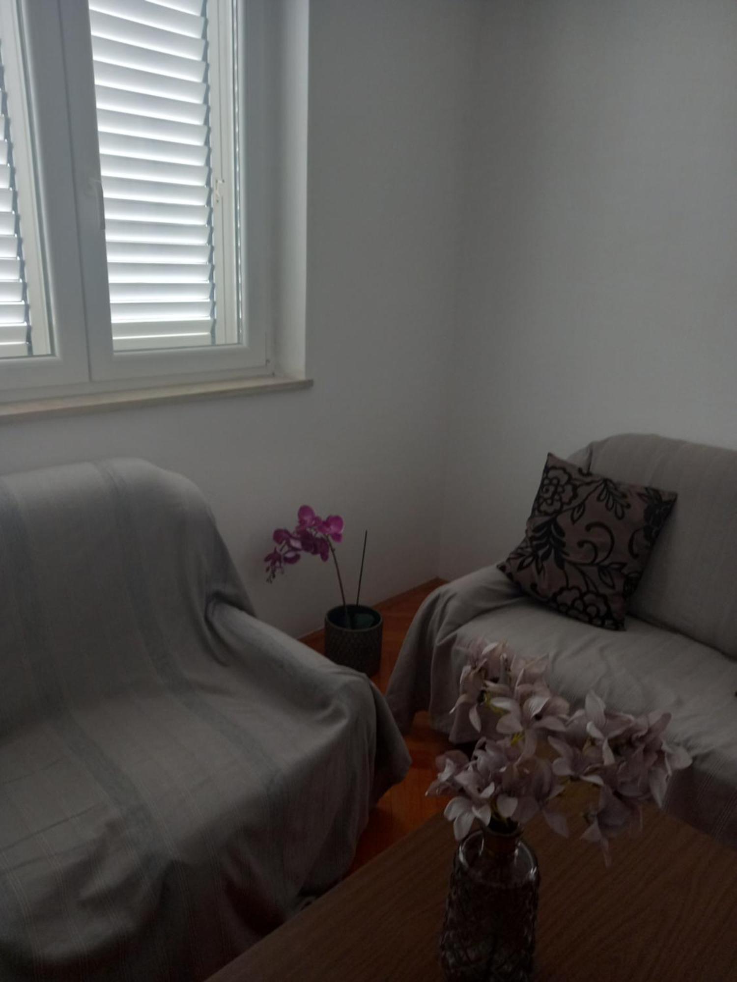 Aida And For Couples And Families Free Parking Apartment Dubrovnik